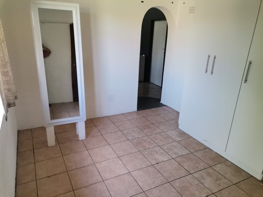 4 Bedroom Property for Sale in Thornton Western Cape